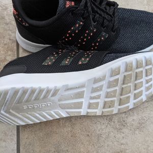 Adidas cloudfoam gym shoe